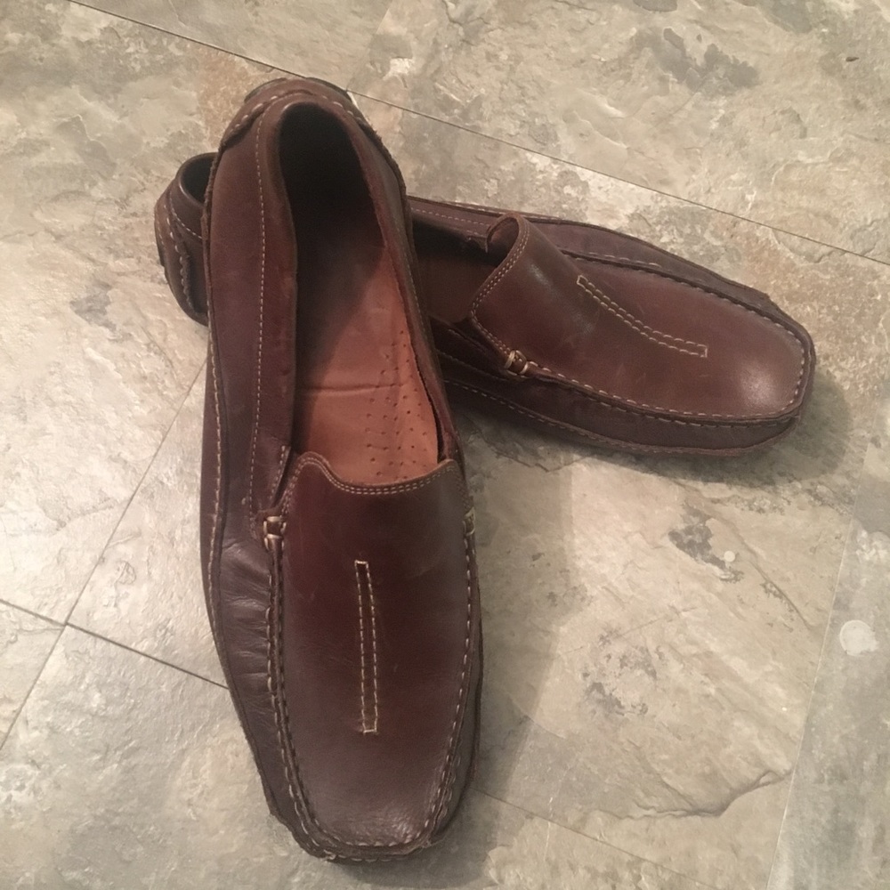 SOLD!! Men's Clarks leather loafers, size 10.5